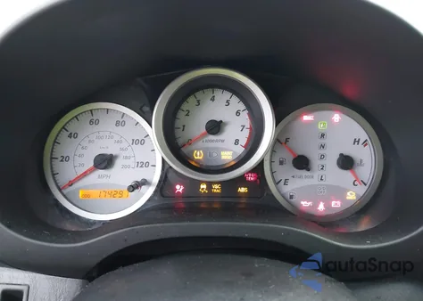 2004 Toyota Rav4 z USA, uszkodzony, nr VIN JTEHD20V746020694